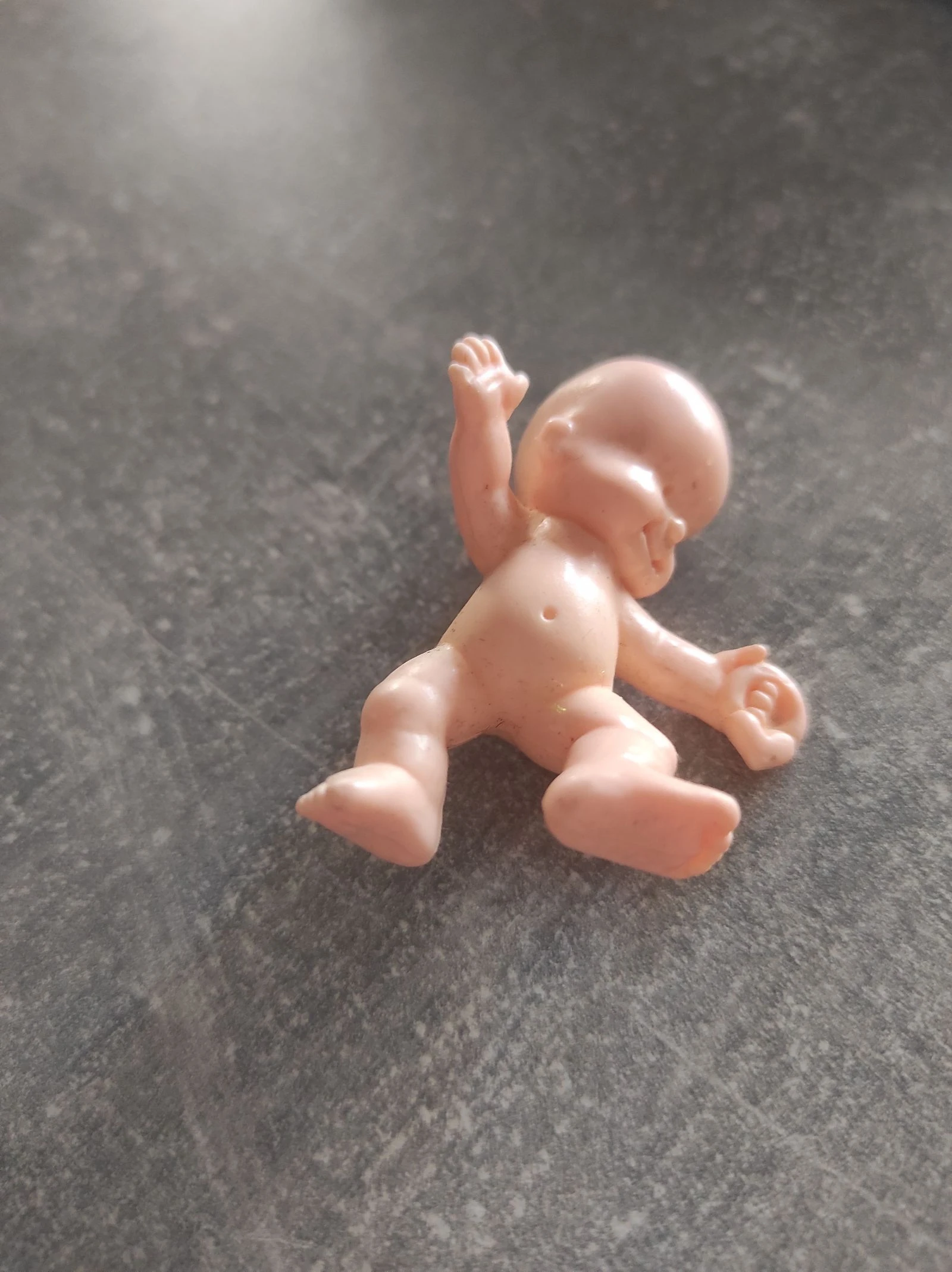 Baby met hartje rammelaar uit de jaren 80 – photo 5